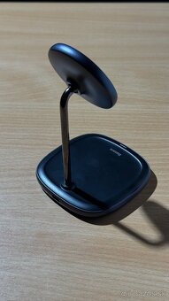 Baseus stojan a nabíjačka - 2