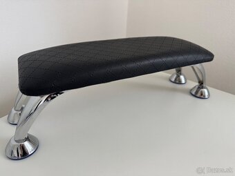 Opierka pod ruky - 2