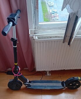 Predám kolobezku kuggo s1 na náhradné diely - 2