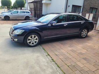 Predam Mercedes-Benz s350 w221 long benzín kw 200 r.v 2007 - 2