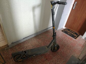 Predám elektricka kolobežka ninebot max G2 - 2