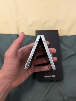 Samsung Galaxy Z Flip 5 512GB Mint - 2