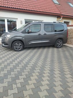 Toyota Pro Ace City Verso long - 2