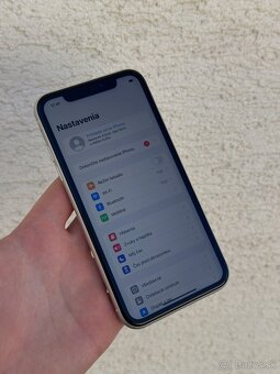 Apple iPhone XR 64GB Biely - 2