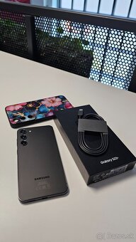 Samsung S23+ 256GB vo výbornom stave - 2