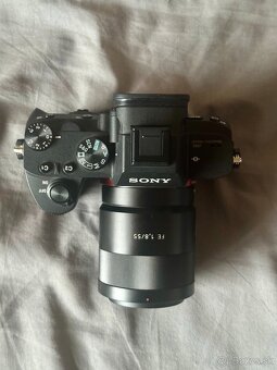 Sony A7 III + Sony Zeiss 55mm f/1.8 Sonnar T - 2