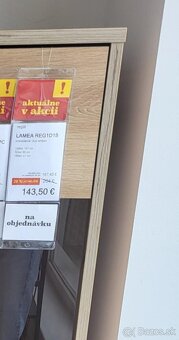 skrinka s vitrínou - 2