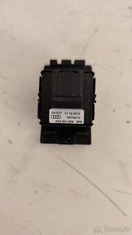 Vypinac vystraznych svetiel Audi A6 C7 - 2