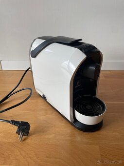 Kapsulový kávovar Tchibo cafissimo Pure biely - 2