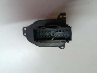 vypinac svetiel Ford focus 2m5t13a024 20€ - 2