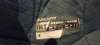 Hokejova vystroj - 2