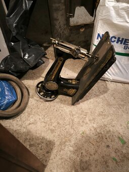 Šijací stroj singer - 2