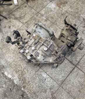 Predám manuálna 6q prevodovka pre 2.0tdi 103/125kw VW TIGUAN - 2