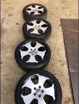 Kolesa 225/55R17 - 2