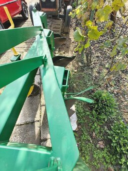 Predam lavy pluh privat - 2