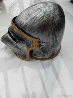 Rytierska prilba - 2
