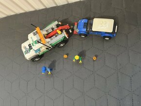 LEGO CITY: Pickup Tow Truck 60081 - 2