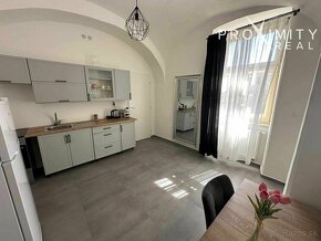 1 bed flat to rent in Historic Center - 2
