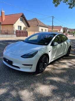 Tesla Model 3 - 2