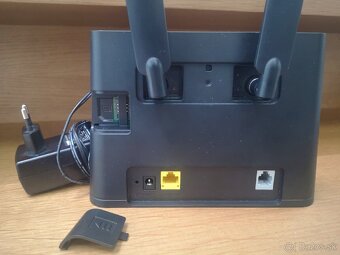 WiFi Router 4G na SIM kartu Huawei - 2