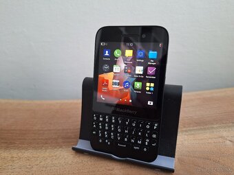 Blackberry Q5 - 2