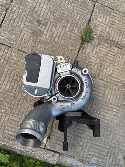 Turbo Audi A6 c6 3.0 TDI - 2