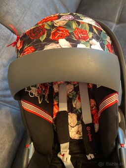 Autosedacka Cybex Cloud T I-Size Spring Blossom Dark - 2