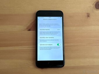 iPhone 8 256GB čierny - 2