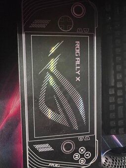 Predam asus rog ally ryzen z1 extreme - 2