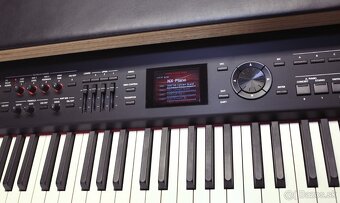 ROLAND RD-800 STAGE PIANO Masterkeyboard 88 klávesov kladivk - 2