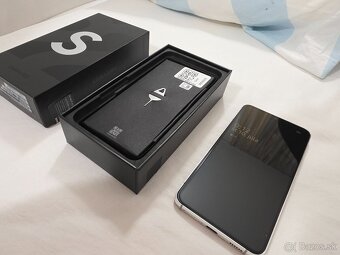Samsung Galaxy S22 256 GB biely - 2