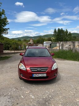 Predám Kia Ceed 1.4 16V 2007 - 2