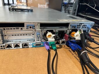 Server HP Proliant DL380 G7 + SAS disky - 2