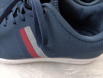Dámske tenisky Tommy Hilfiger...veľ.42 - 2