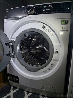 Práčka AEG Serie 8000 POWERcare LFR85166OC - 2