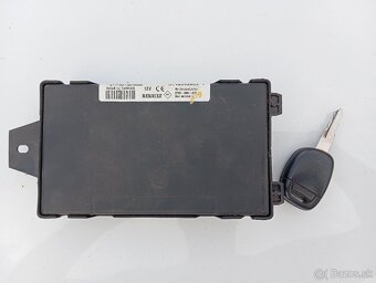 riadiaca jednotka centralu s kľúčom Renault Thália rok 2011 - 2
