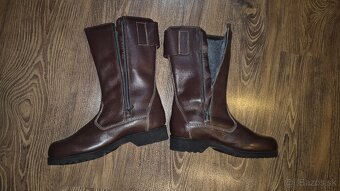 Dostojnicke bufy čsla vel28 - 2