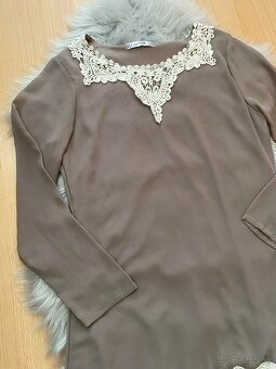 Dámska blúzka s čipkou - 2