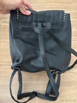 Čierny dámsky ruksak PRIMARK - 2