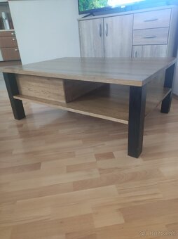 Masívny stôl - 2