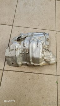 144503894R tepelný štít na Renault Captur,Clio,dacia,Megane - 2