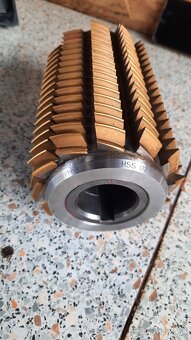 Odvaľovacia fréz - 2