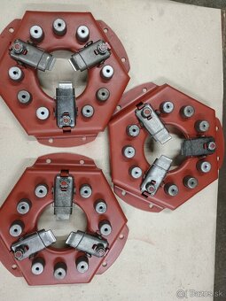 Zetor 25 diely po oprave - 2