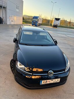 VW Golf 7 - Variant Highline 1.6tdi DSG - 2