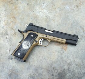 Colt 1911 pažbičky klasický tvar Mortal Kombat - 2