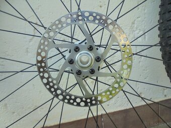 Nové Kvalitné 26ky Pred. pevna os 15x100mm. - 2