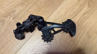 Sram GX prehadzovačka s radením a X01 skrutkou (super stav) - 2