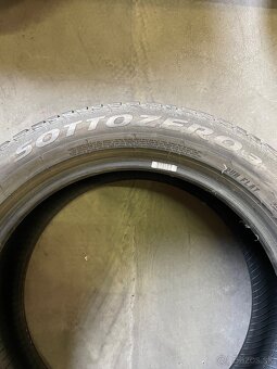 Predám Pirelli sottozero 3 245/50R19 - 2