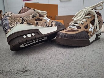 Louis Vuitton - 2