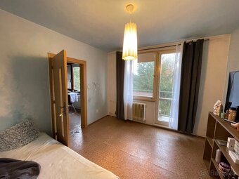 2-izb. byt, 54 m2, 2 x balkón, pôvodný stav, ul. Nováckeho - 2